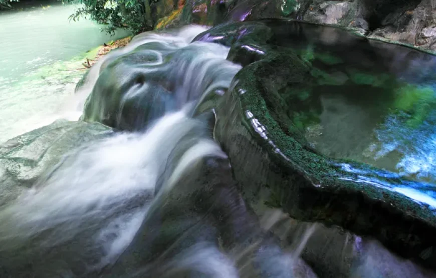 Tiger Cave and Emerald Pool Jungle Tour & Hot water Spring with Lunch